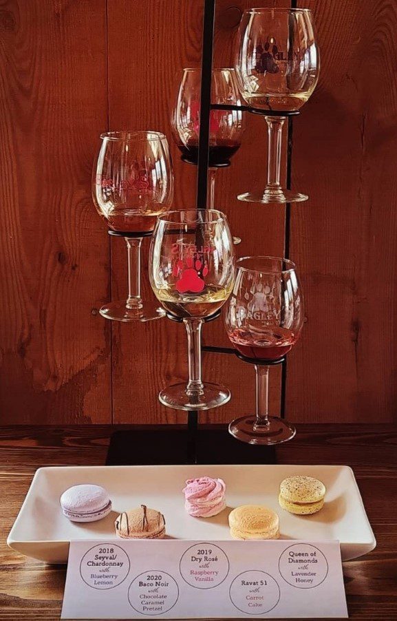 wine and macaron