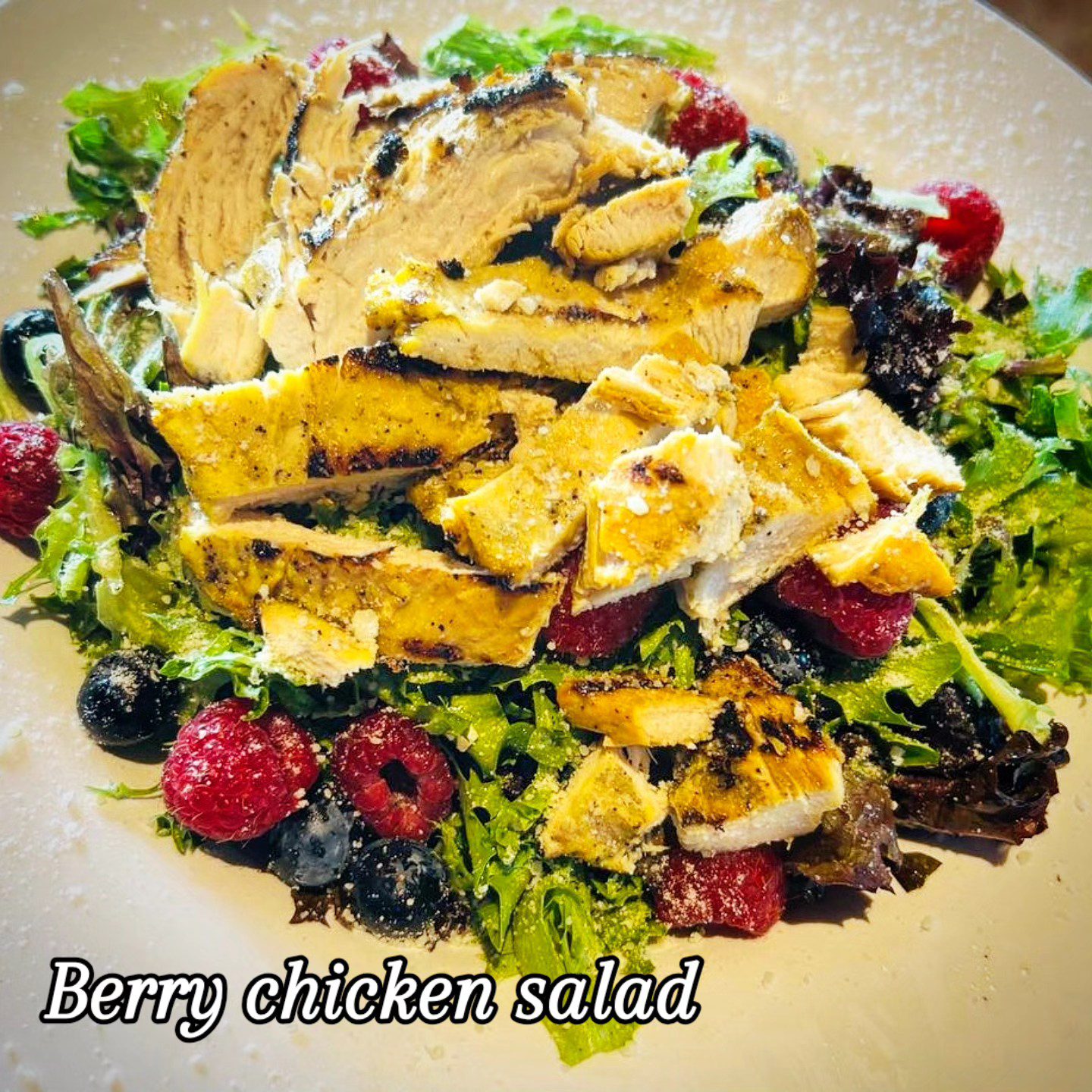 Cafe Toscana at Ventosa Vineyards berry chicken salad