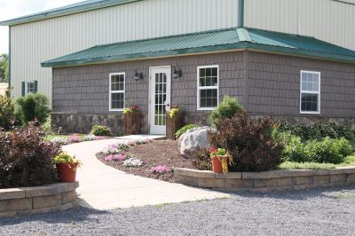 Barn and country shop Shtayburne Farm Creamery