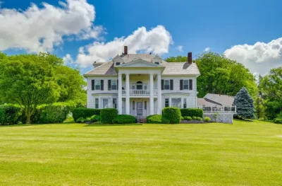 Broadmeadows Mansion at Ventosa Vineyards. Large, stately mansion with Greek Revival columns
