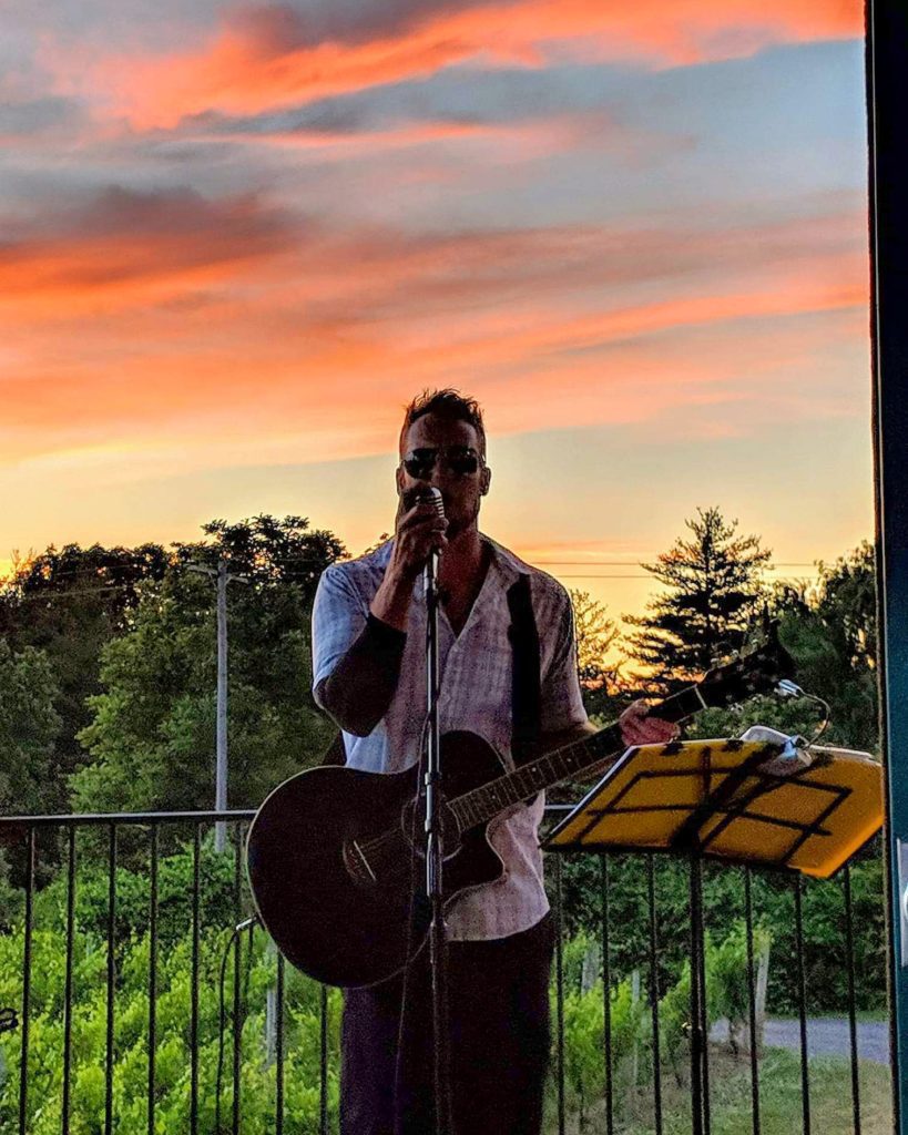 Live music at Ventosa Vineyards